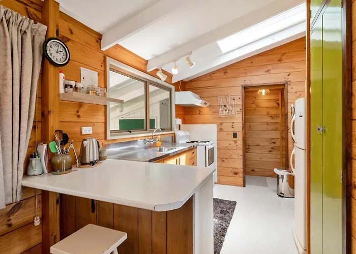 Holiday home Gisborne Point Retreat - Rotoiti Rotorua
