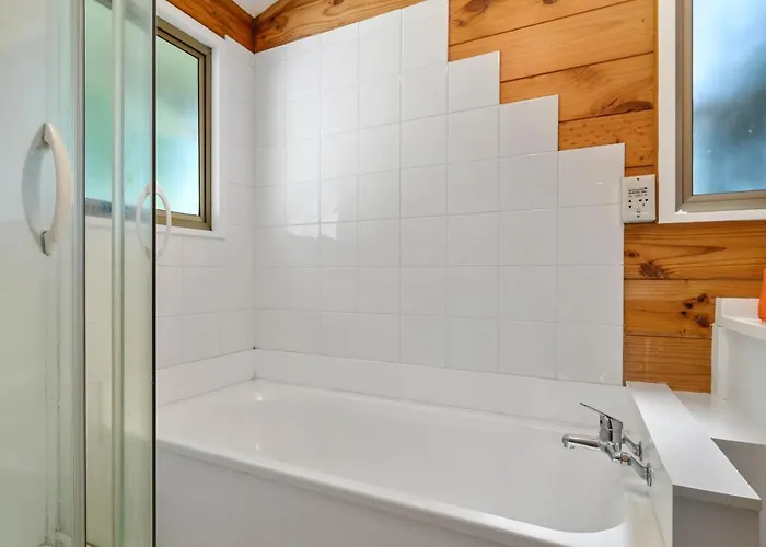 Gisborne Point Retreat - Rotoiti Holiday home