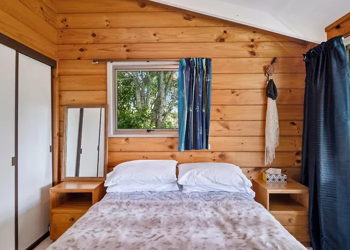 Holiday home Gisborne Point Retreat - Rotoiti *