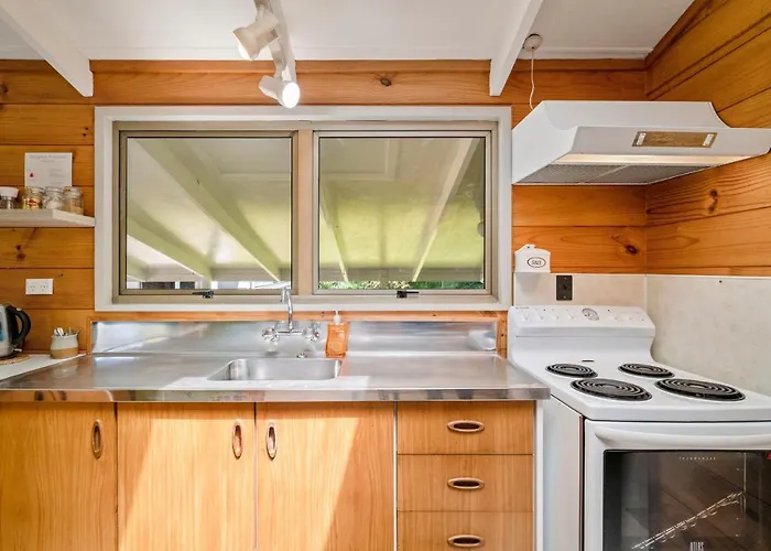 Gisborne Point Retreat - Rotoiti Holiday home Rotorua
