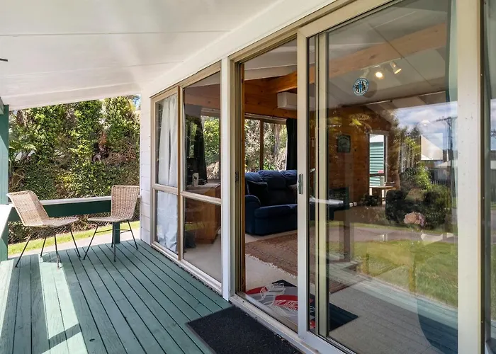 Gisborne Point Retreat - Rotoiti Rotorua